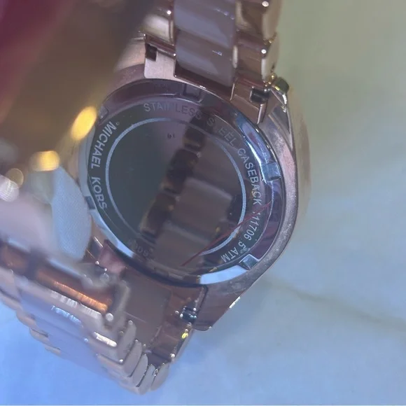 Michael Kors Bradshaw Mini Chronograph Ladies Rose Gold Tone Watch, model MK6066 - Picture 3 of 10